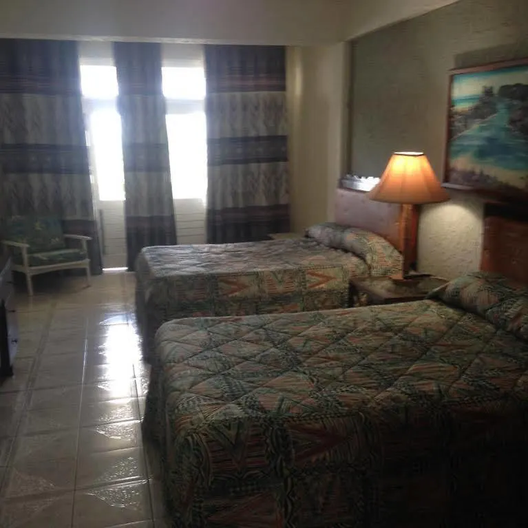 ***  Cariblue Hotel & Scuba Resort مونتيغو باي جامايكا